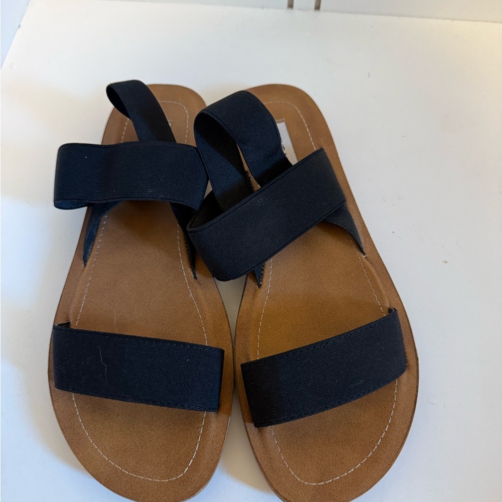 Steve Madden Black and Brown Sandals